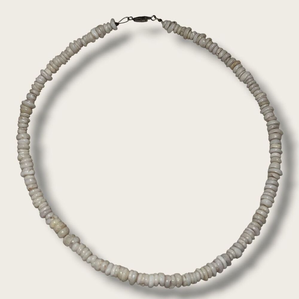 Vintage White Clam Shell Heishi Disc Bead Necklace Southwestern 15” - Picture 2 of 5